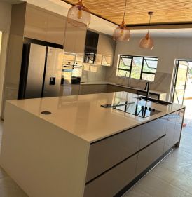 home-about-small-img1